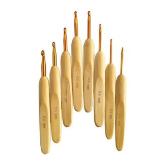N009 - Sæt med 8 stk. hæklenåle i fineste bambus